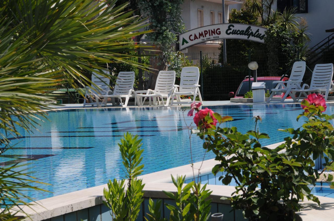 Camping & Village Eucaliptus Alba Adriatica Eksteriør bilde
