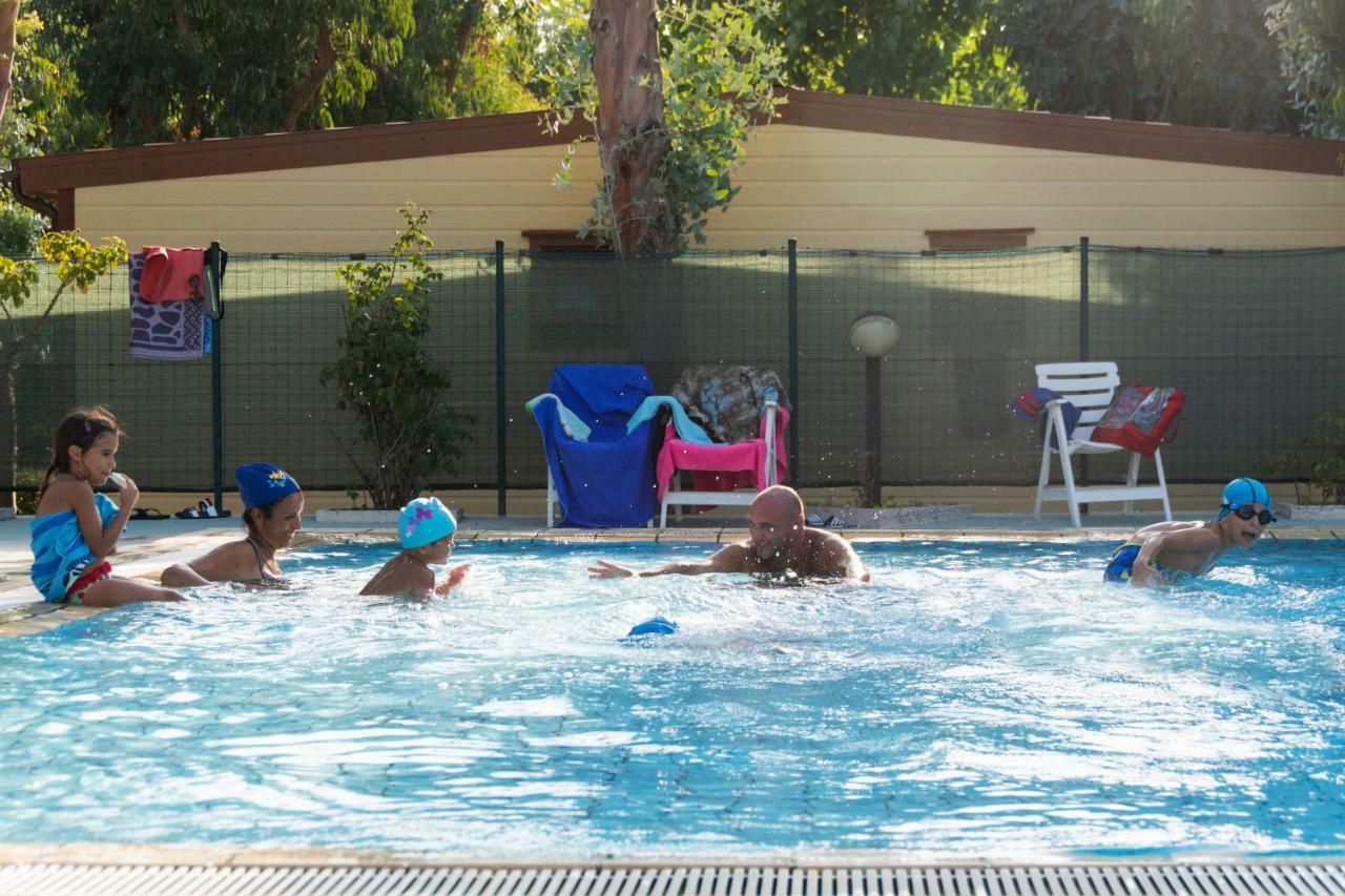 Camping & Village Eucaliptus Alba Adriatica Eksteriør bilde