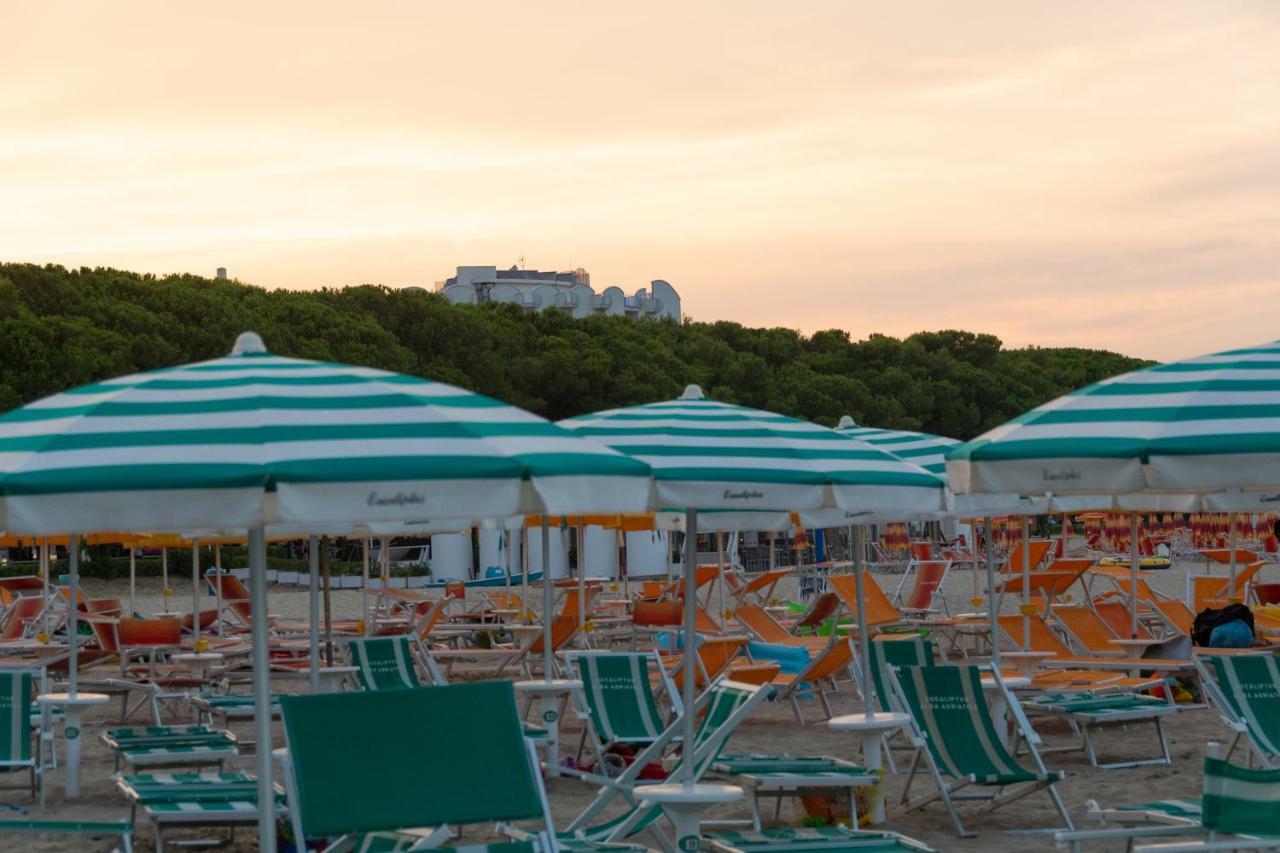 Camping & Village Eucaliptus Alba Adriatica Eksteriør bilde